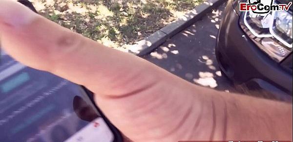  Blonde sportliche deutsche tattoo teen hat ein Usertreffen outdoor ohne kondom